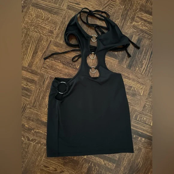 EDIKTED OPEN BACK MINI DRESS BLACK SIZE SMALL HALTER CUT OUT CHAIN DRESS - Picture 2 of 8